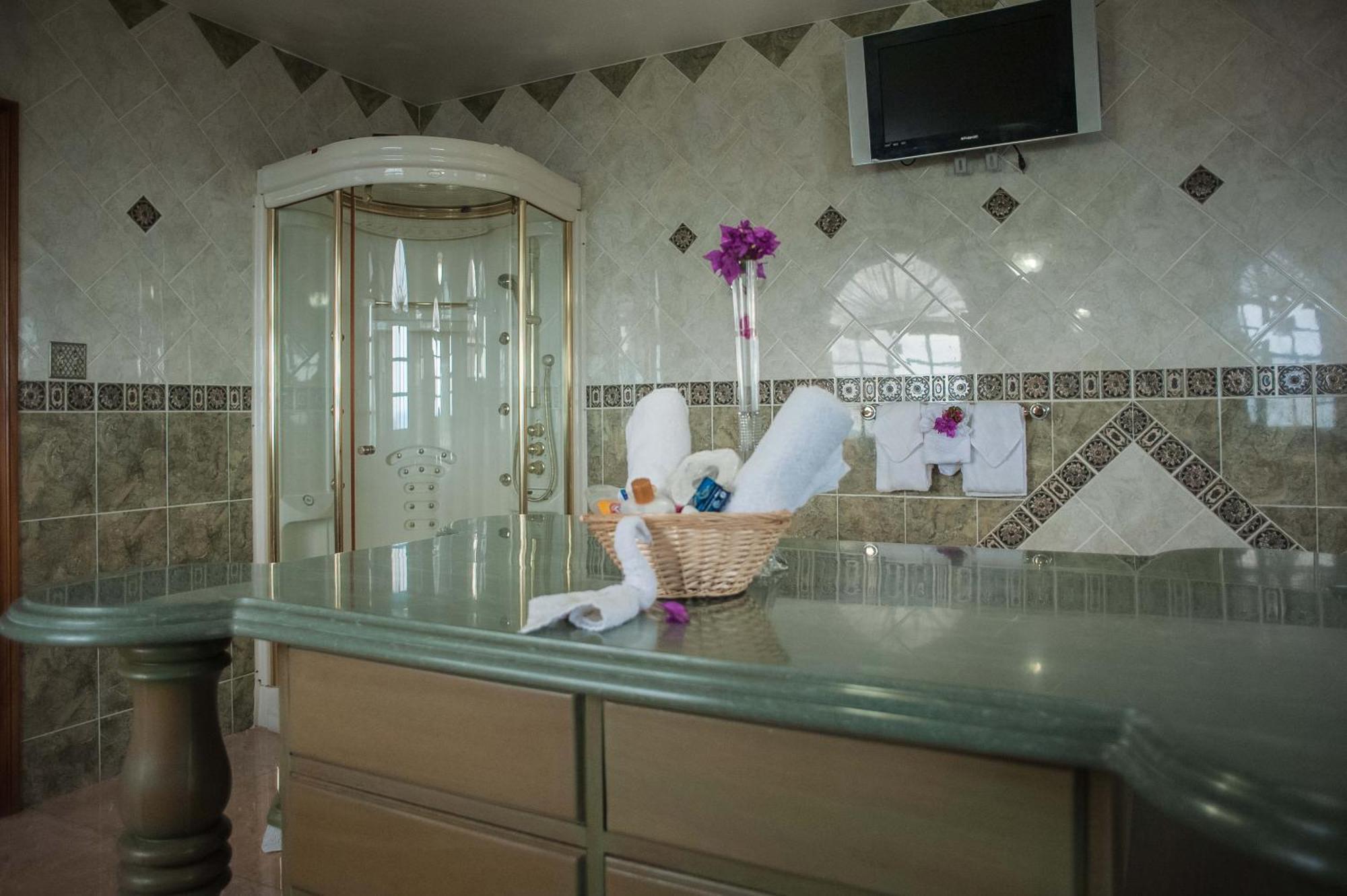 Clarridge View Guesthouse Montego Bay Exterior photo